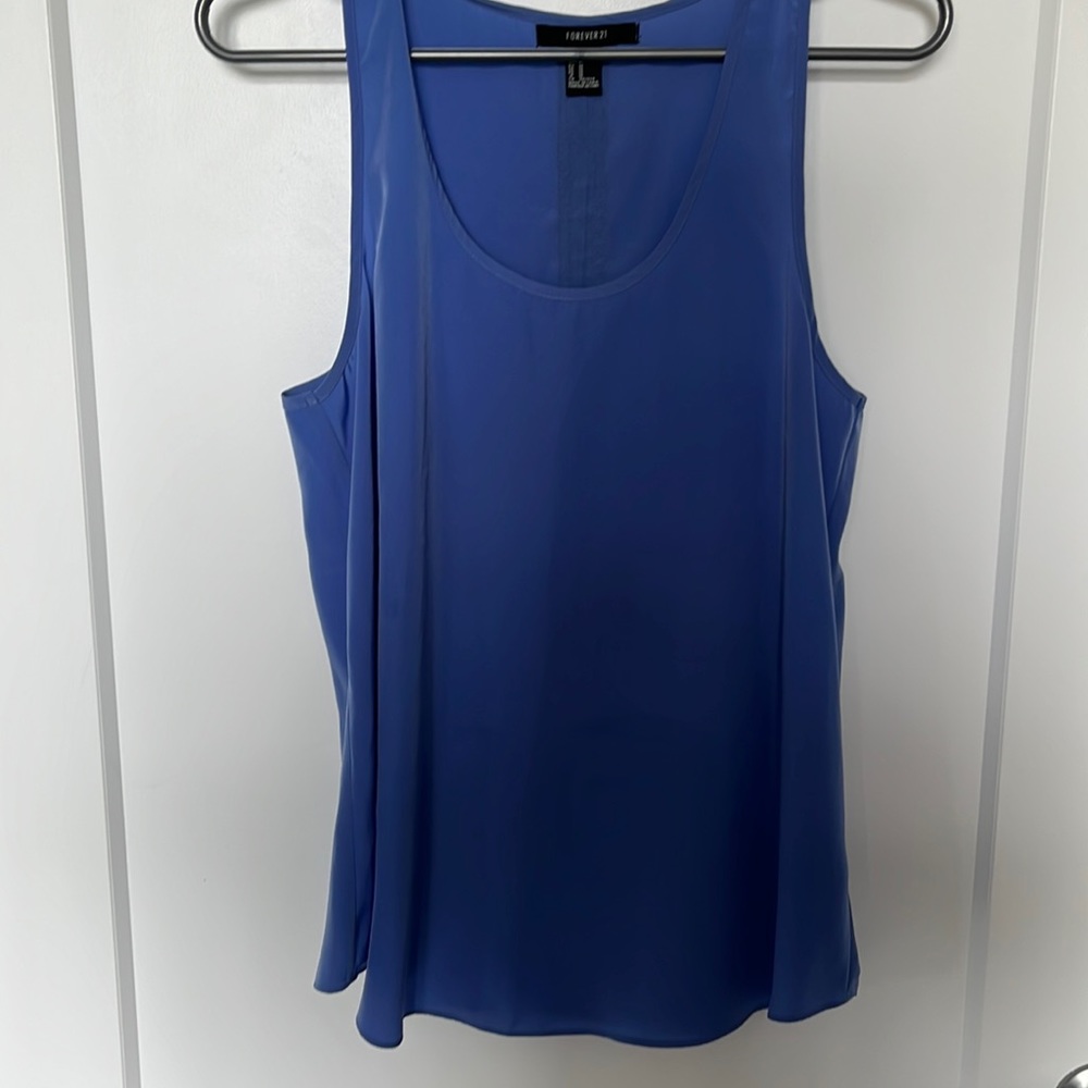 Sleeveless blouse